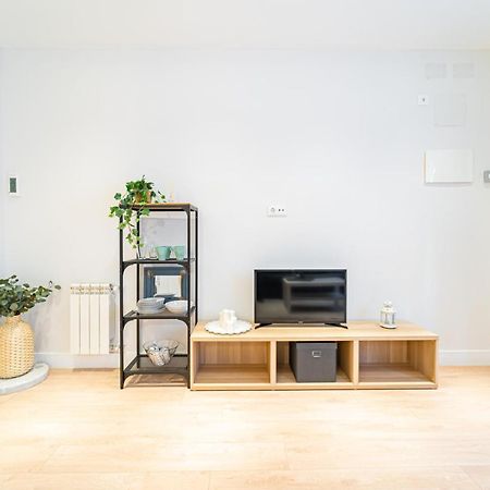 Edsam Madrid Apartments White Extérieur photo
