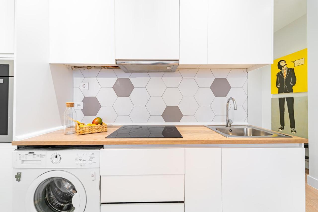 Edsam Madrid Apartments White Extérieur photo