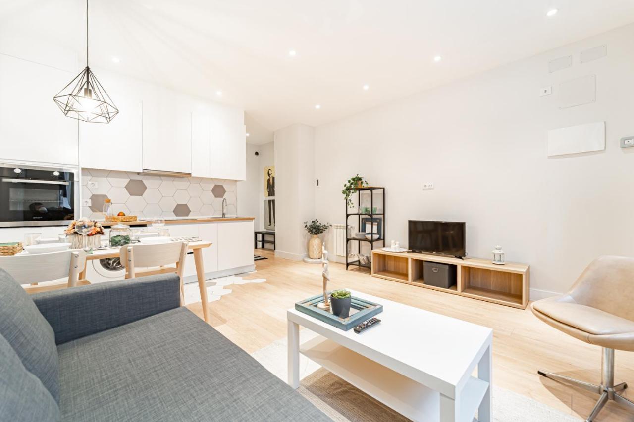 Edsam Madrid Apartments White Extérieur photo