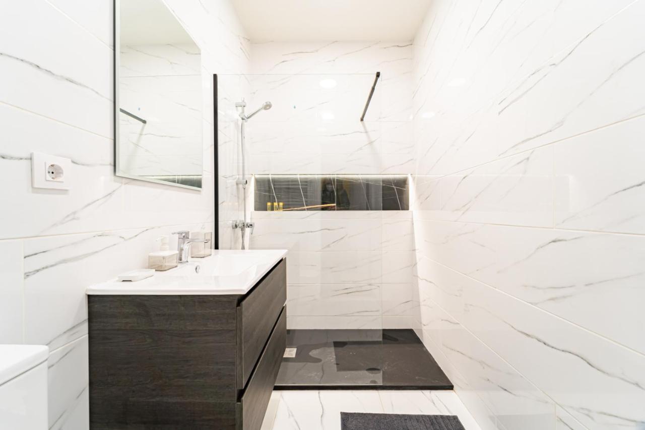 Edsam Madrid Apartments White Extérieur photo